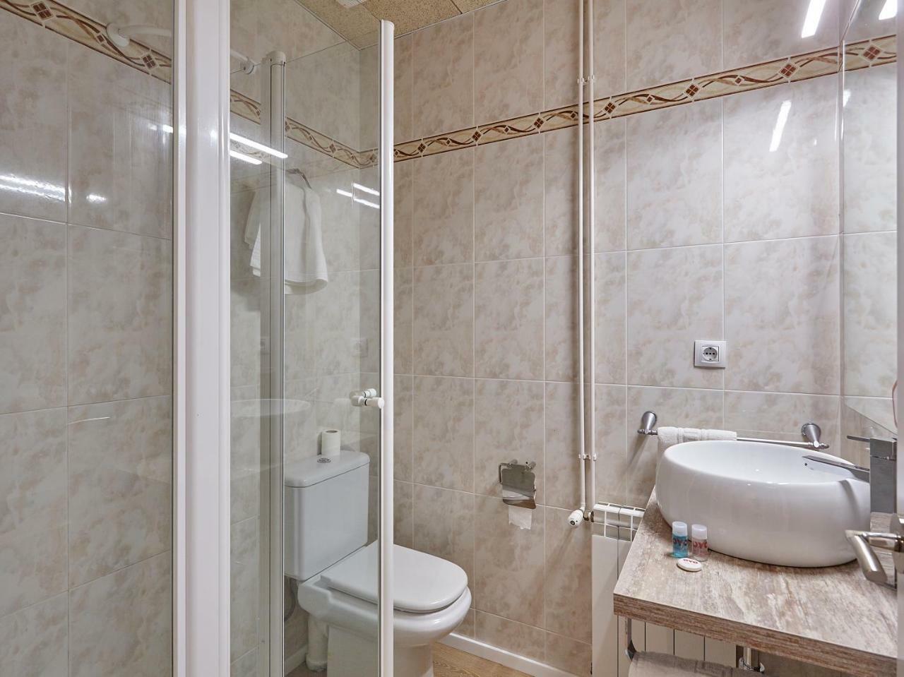 Hostal Nobadis Cervera  Exterior photo